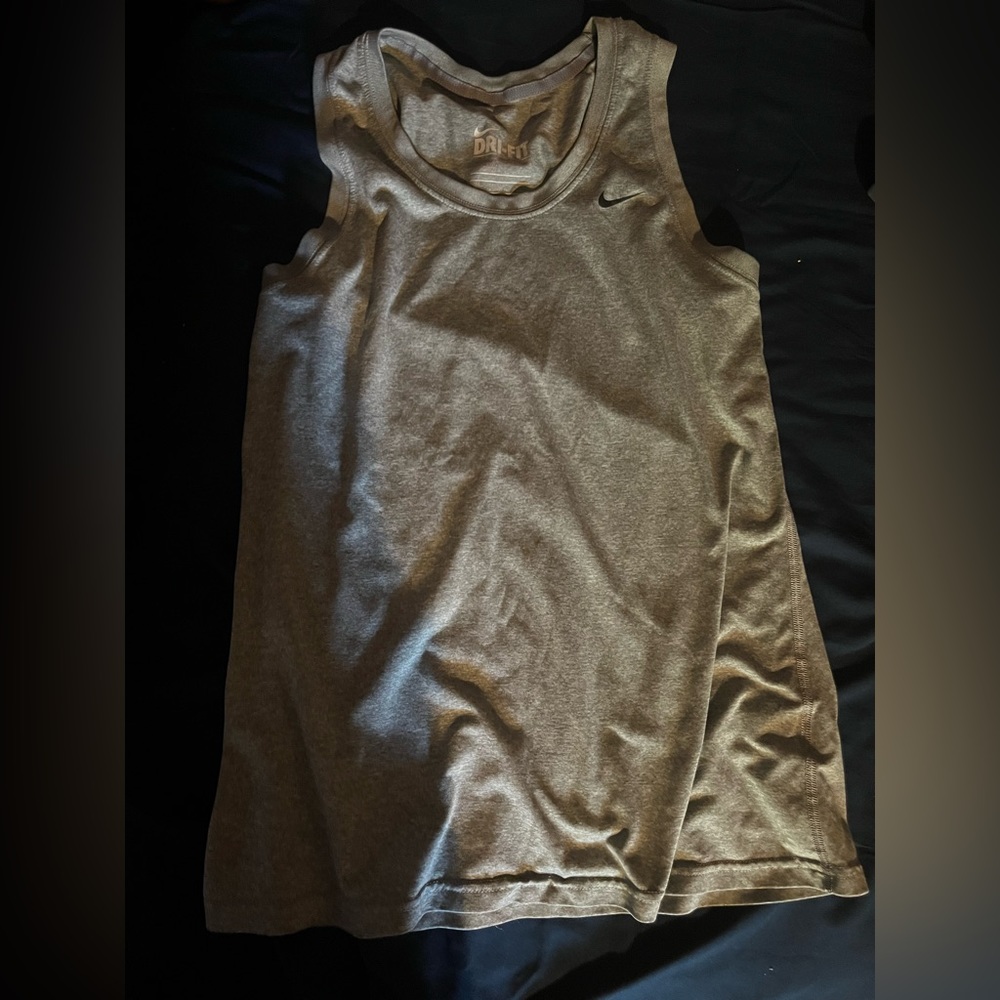 Nike tank